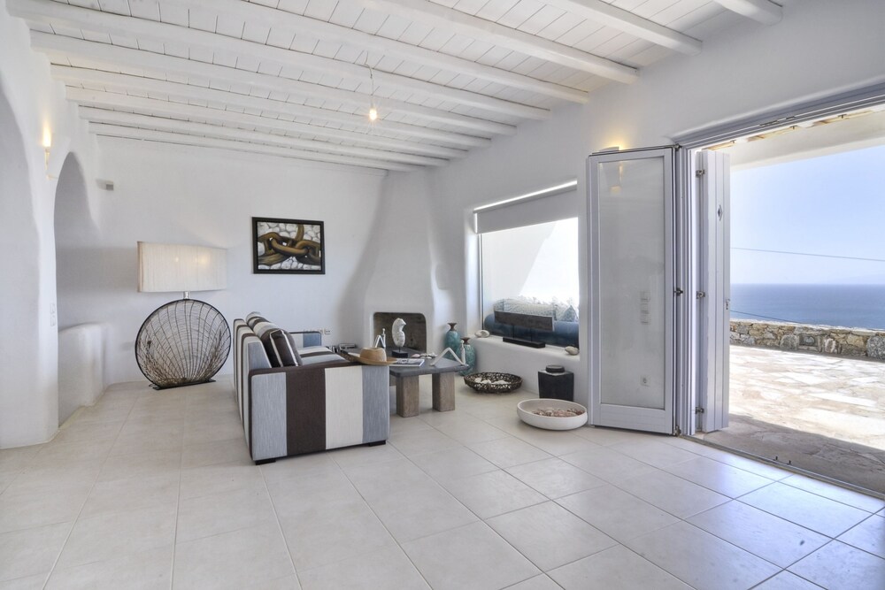 Lia Luxury Villa