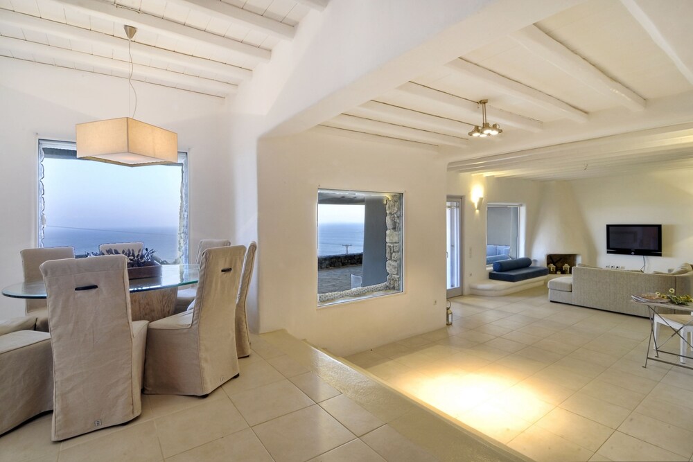 Lia Luxury Villa
