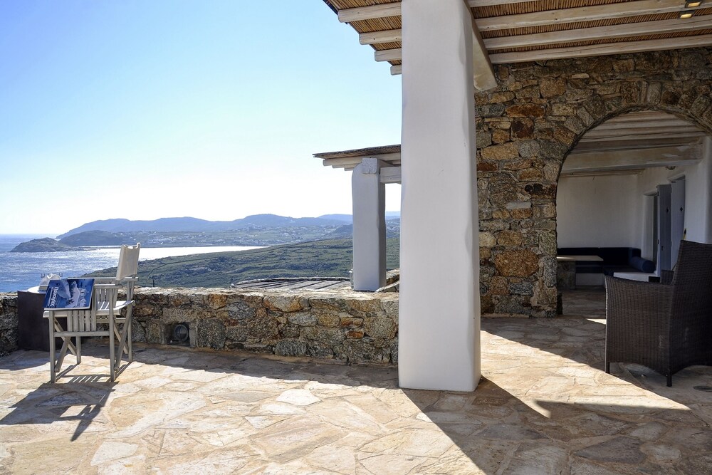Lia Luxury Villa