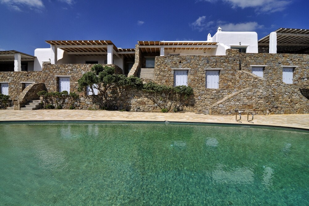 Lia Luxury Villa