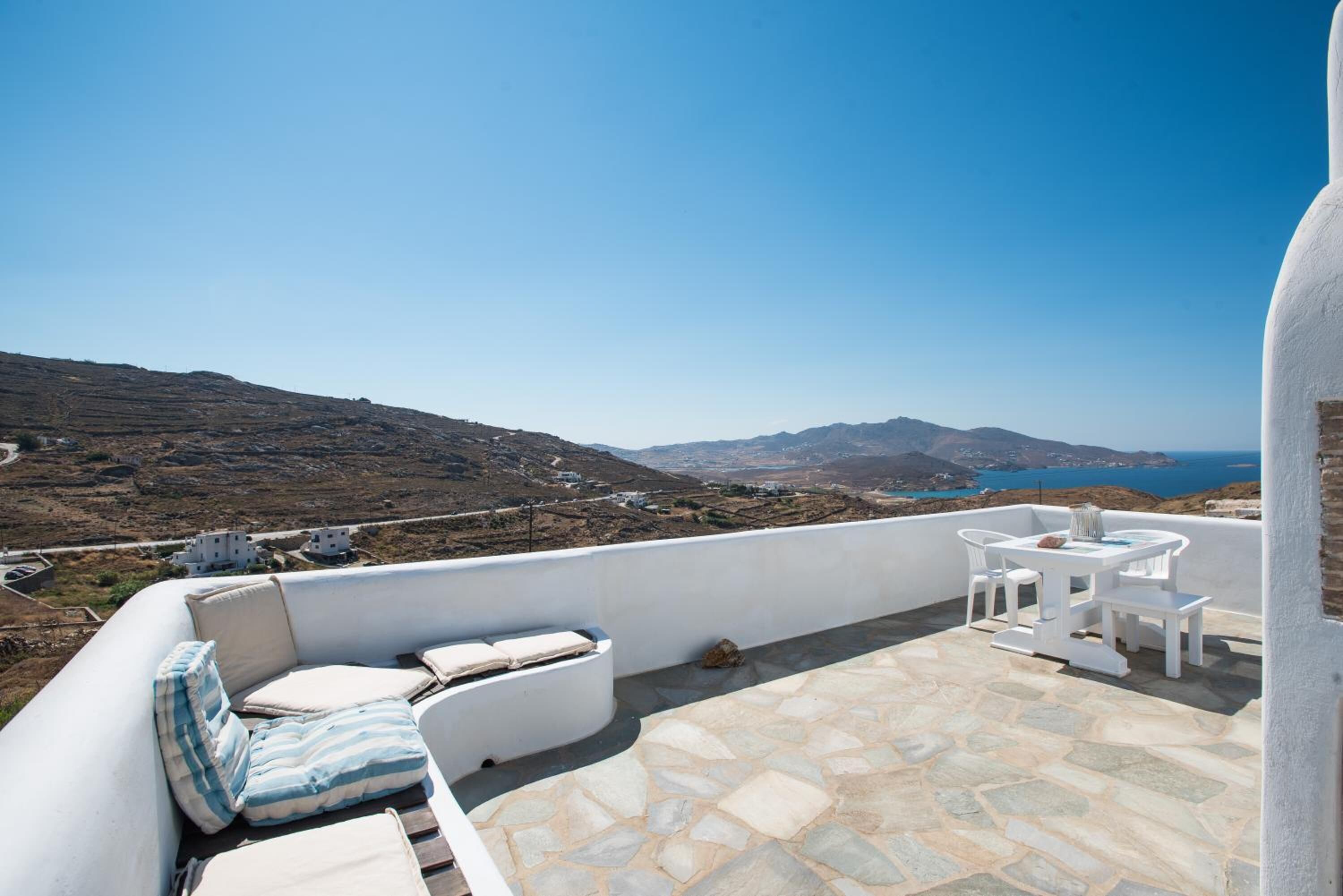 Mykonos Pro Care Suites