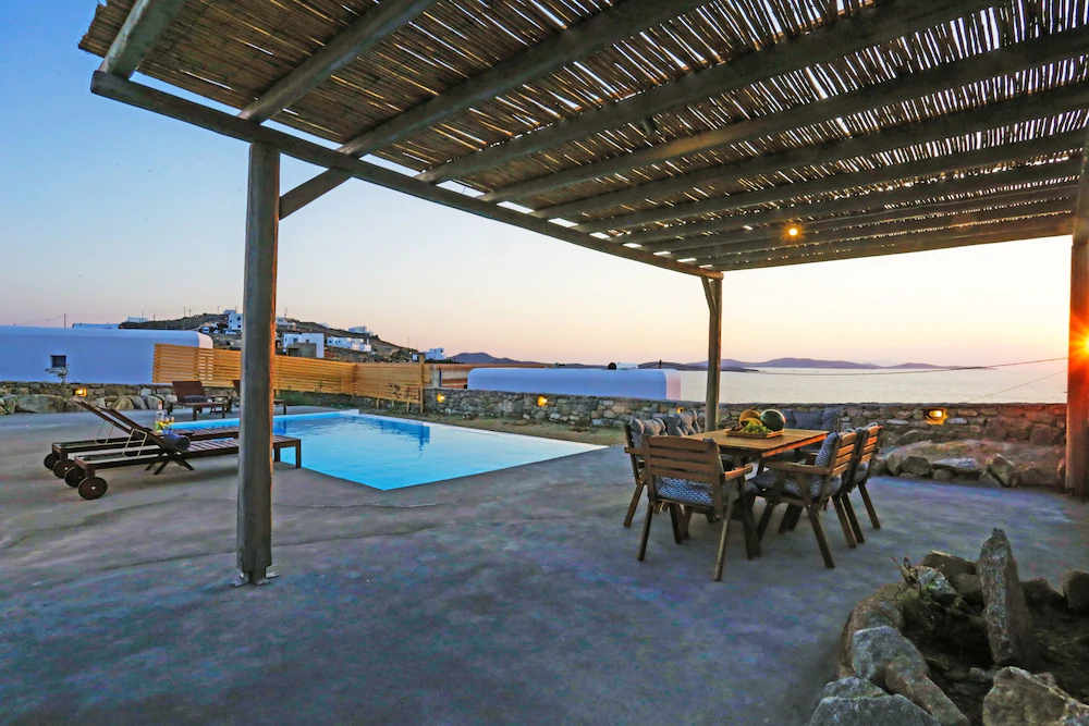 Nikoi Villas