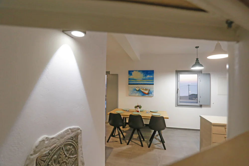 Nikoi Villas