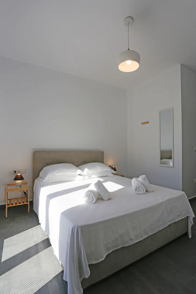 Nikoi Villas