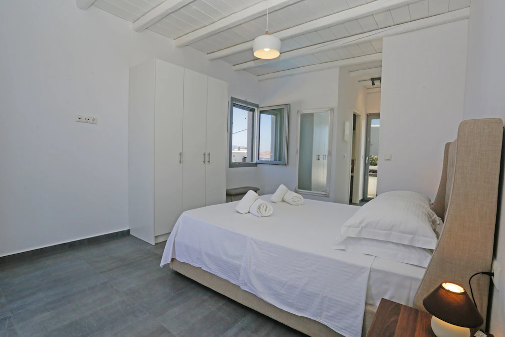 Nikoi Villas