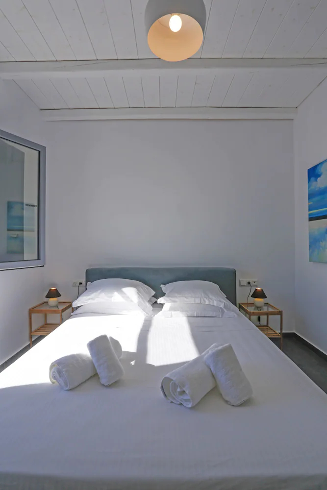 Nikoi Villas