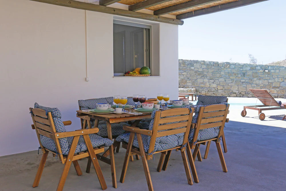 Nikoi Villas