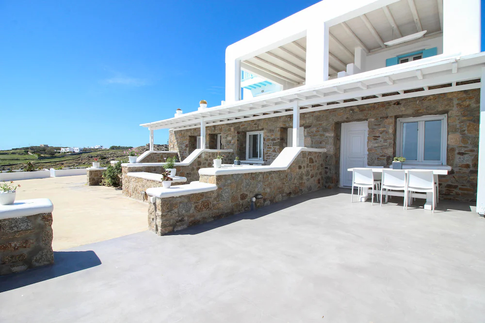 Sea & Stone Residence