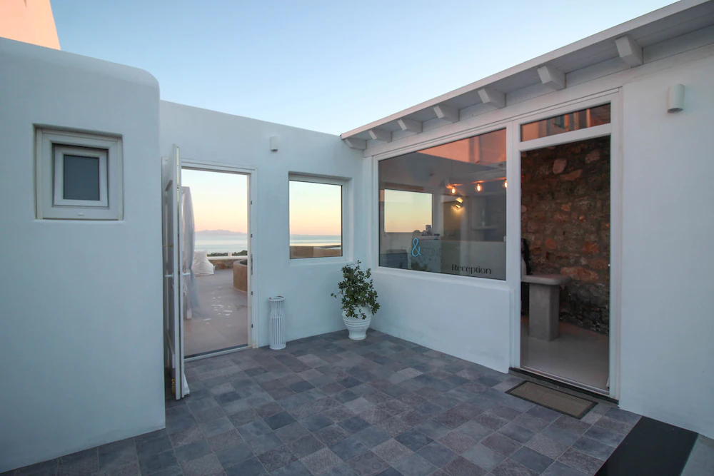 Sea & Stone Residence