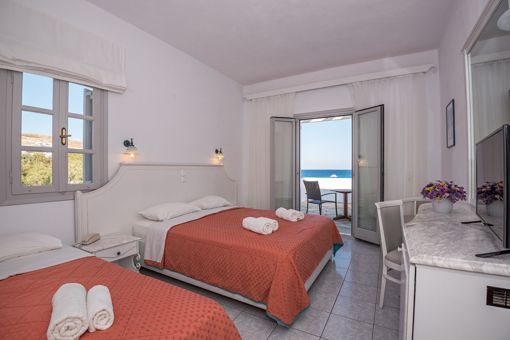 Myconian Sunrise Relais & Chateaux Hotel