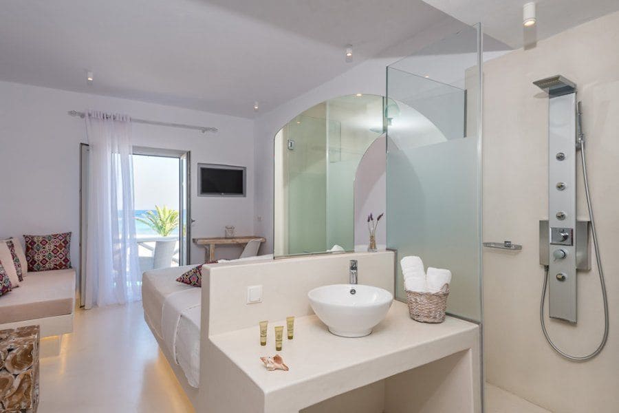 Myconian Sunrise Relais & Chateaux Hotel