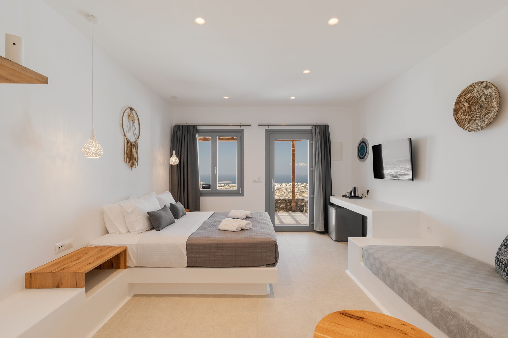 Sunset Hill Suites