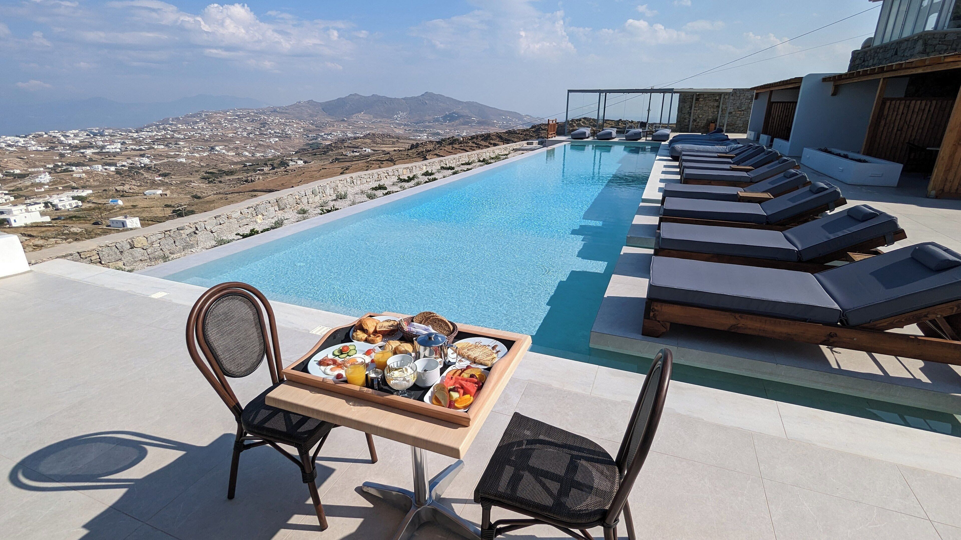 Sunset Hill Suites