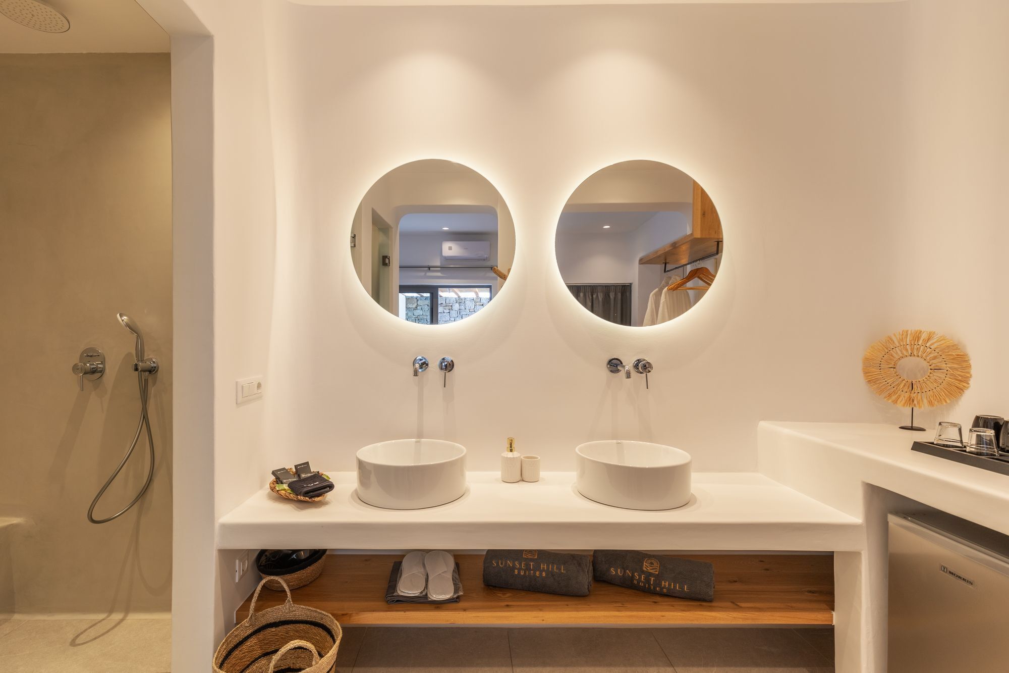 Sunset Hill Suites