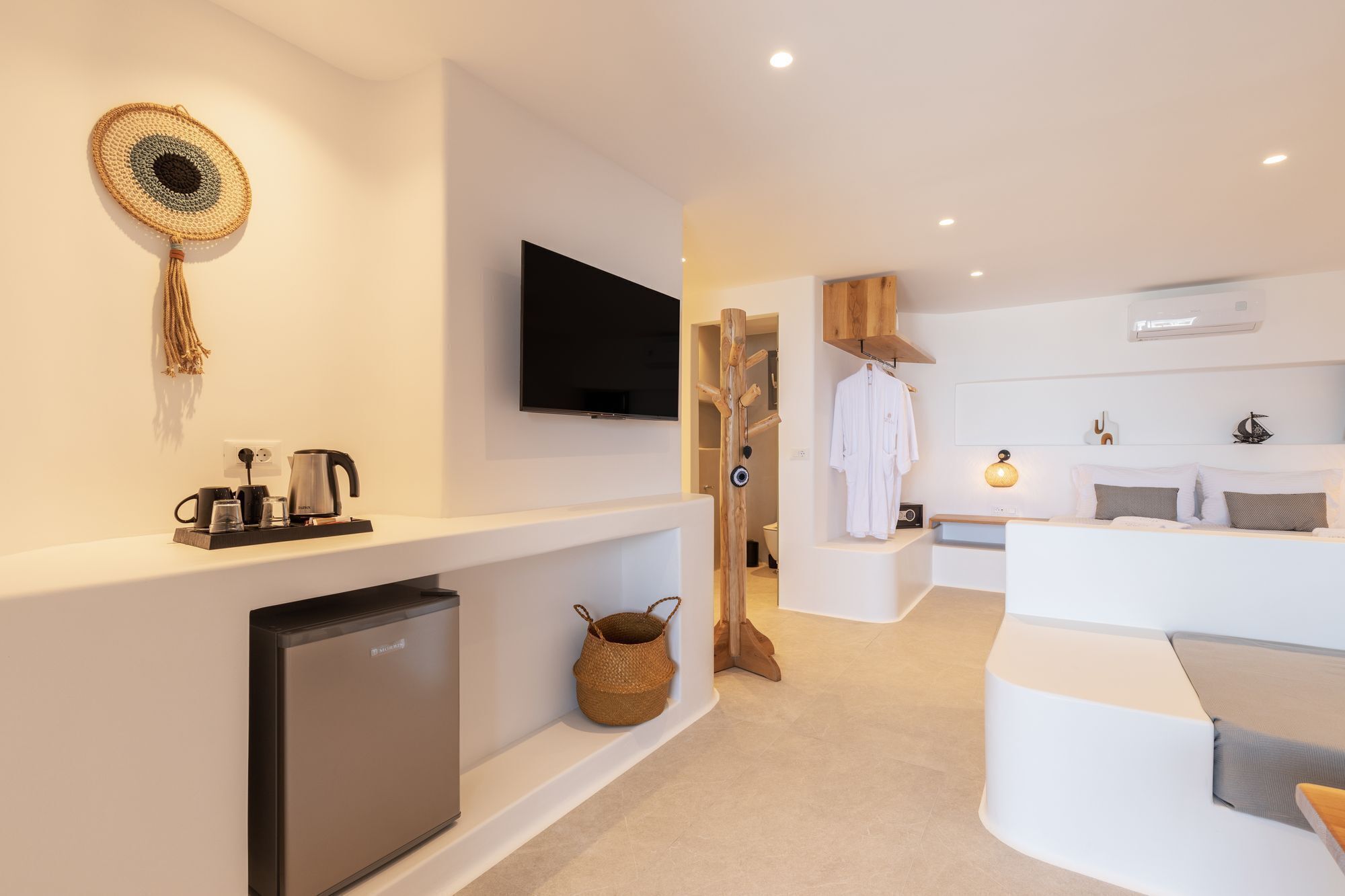 Sunset Hill Suites