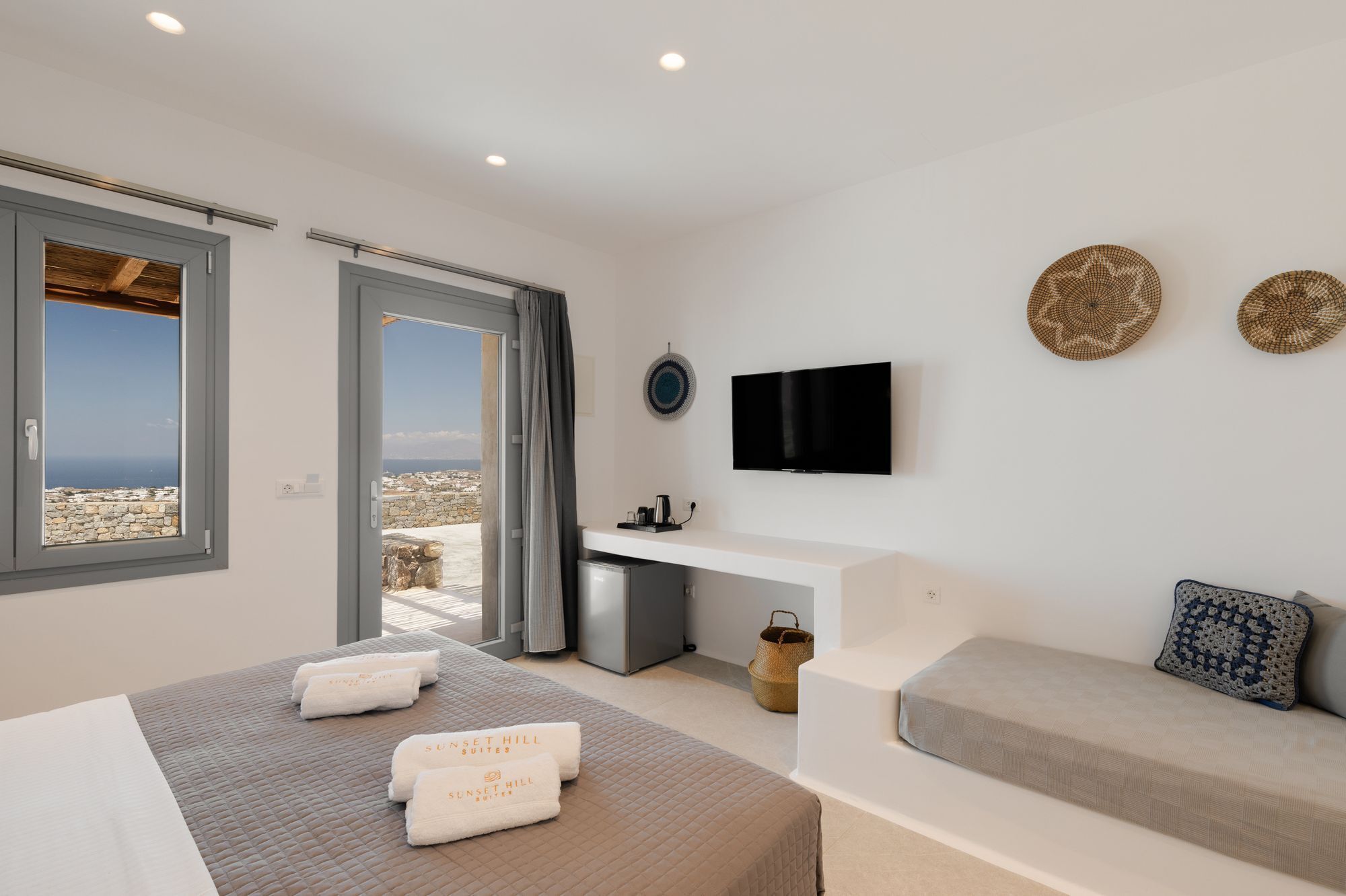Sunset Hill Suites