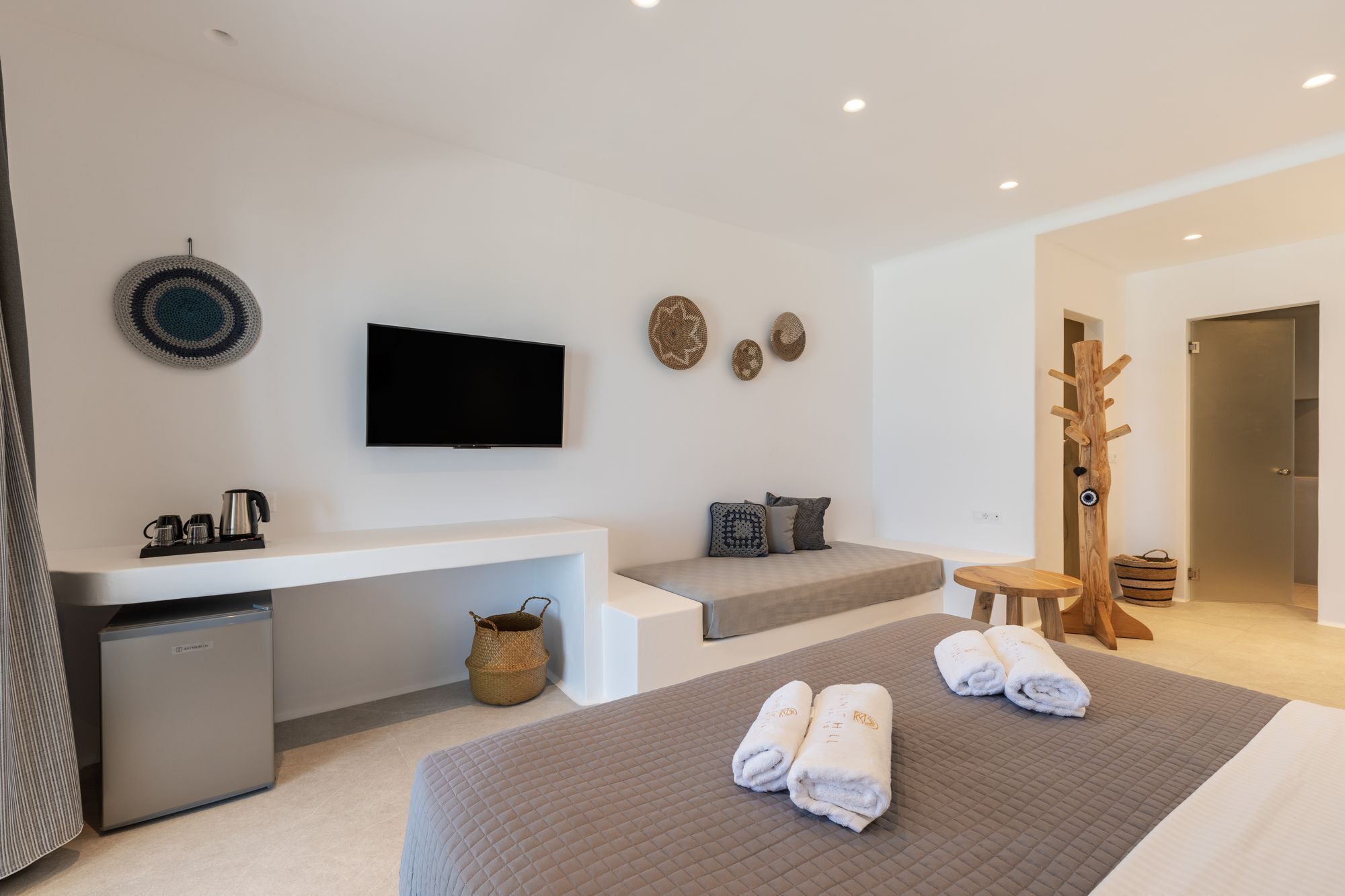 Sunset Hill Suites