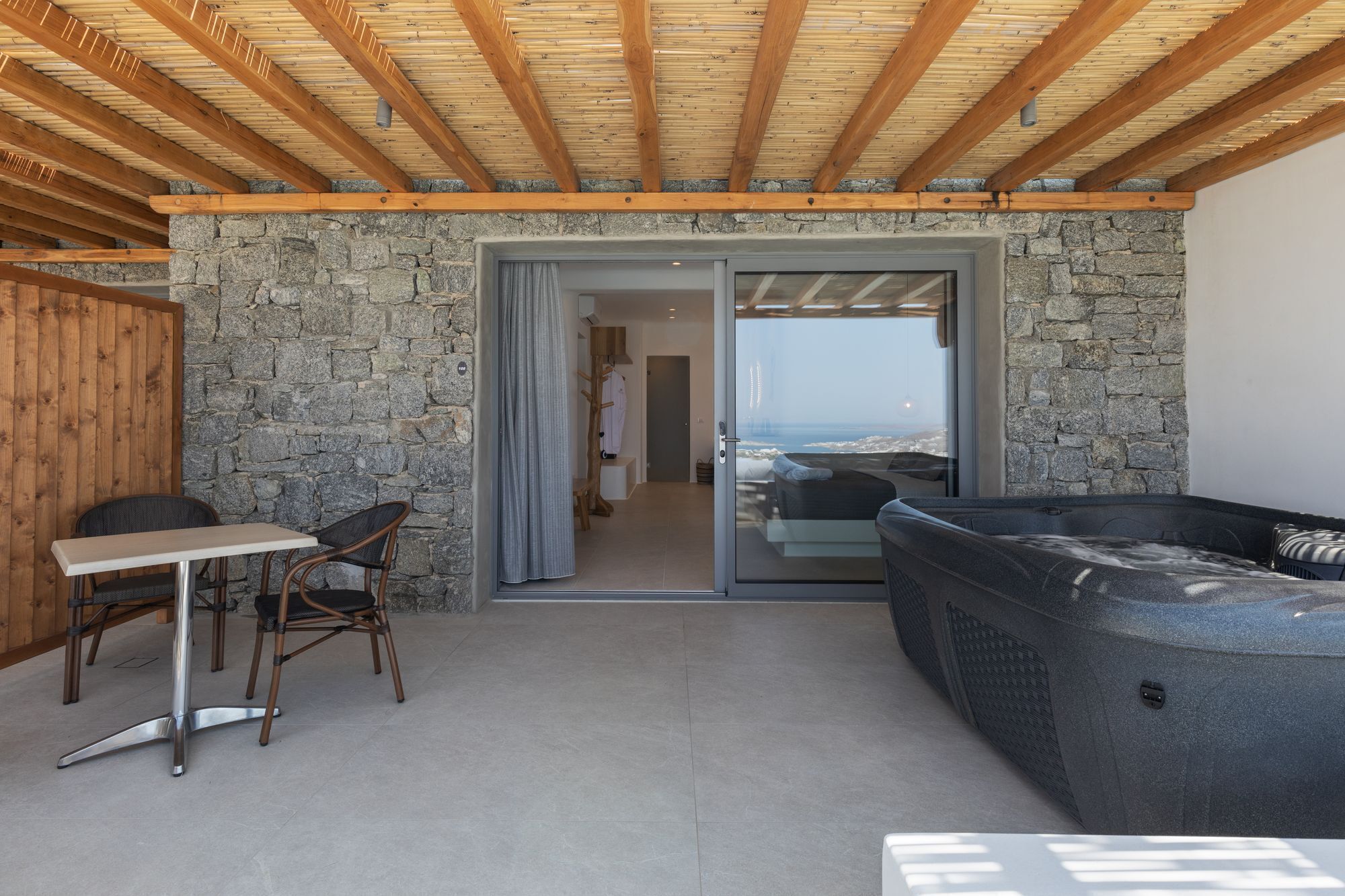 Sunset Hill Suites