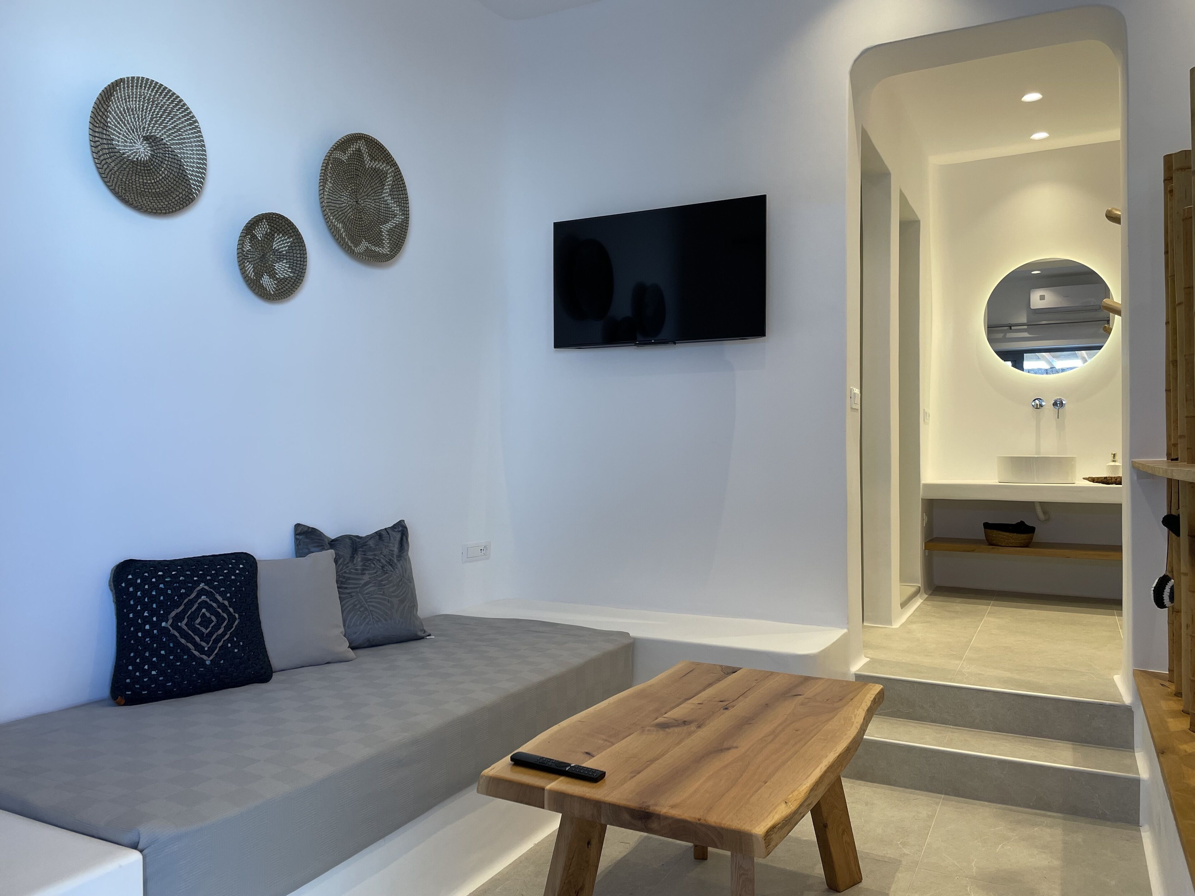 Sunset Hill Suites