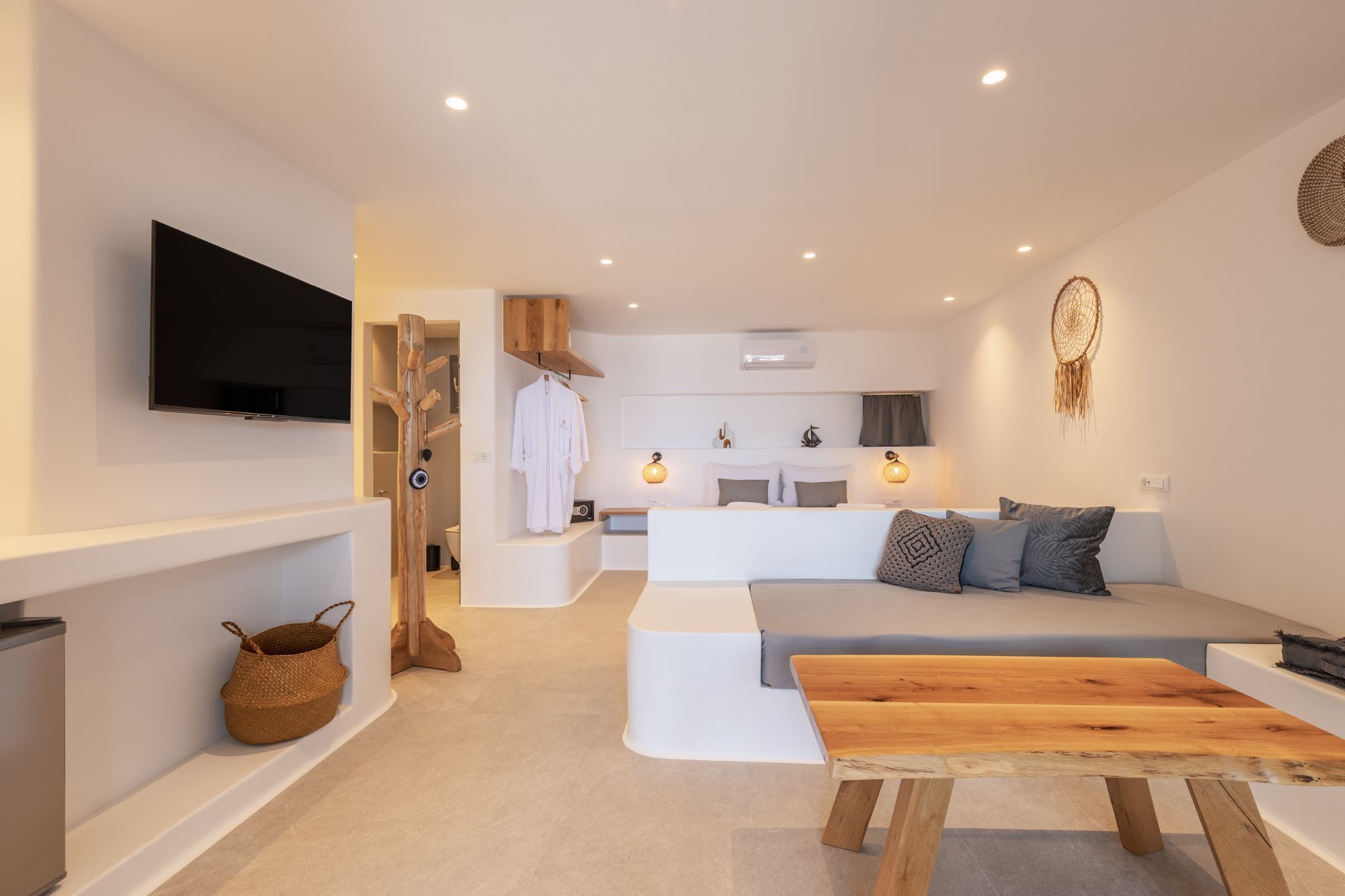 Sunset Hill Suites