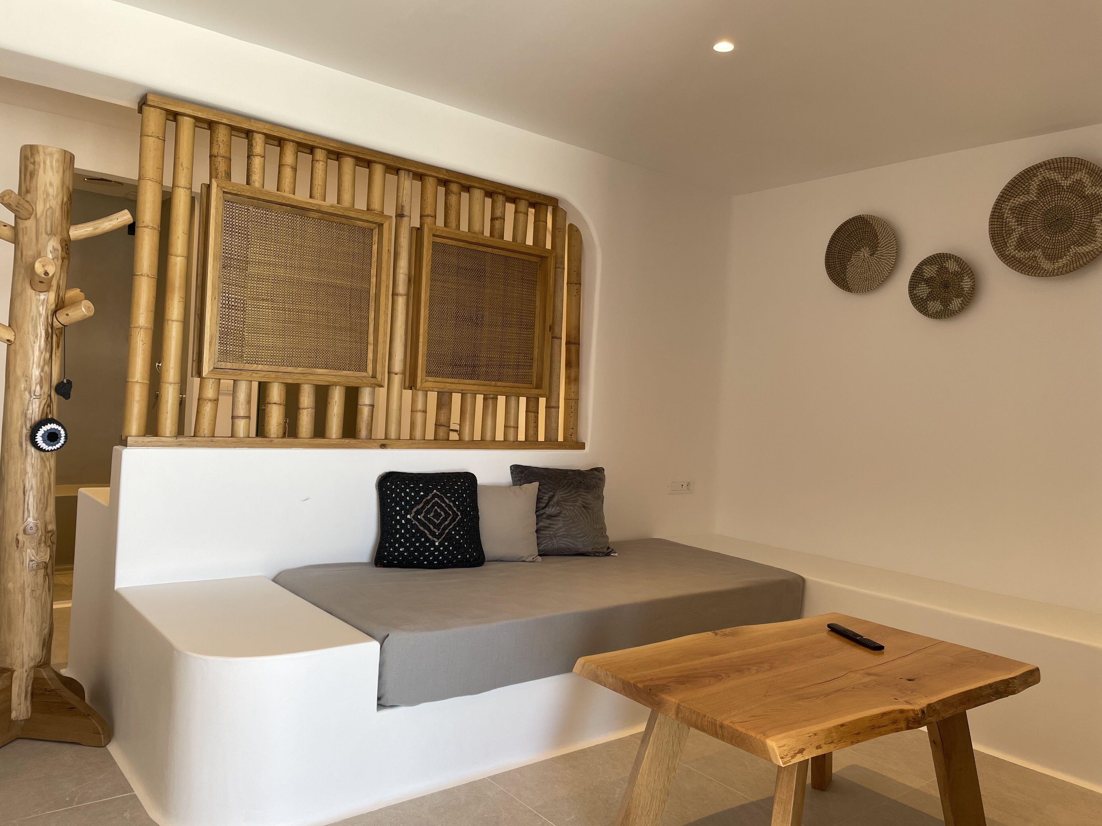 Sunset Hill Suites