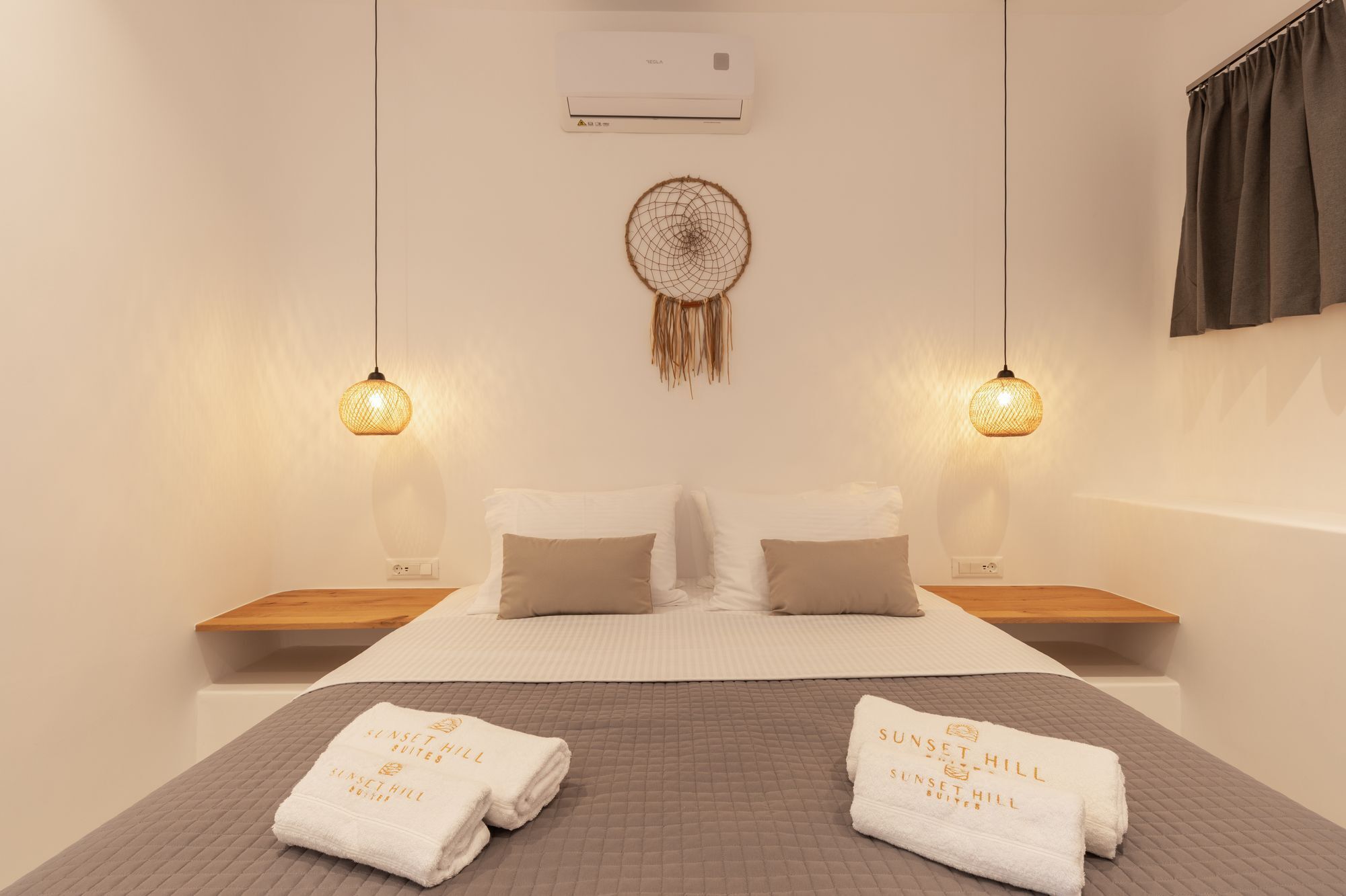 Sunset Hill Suites