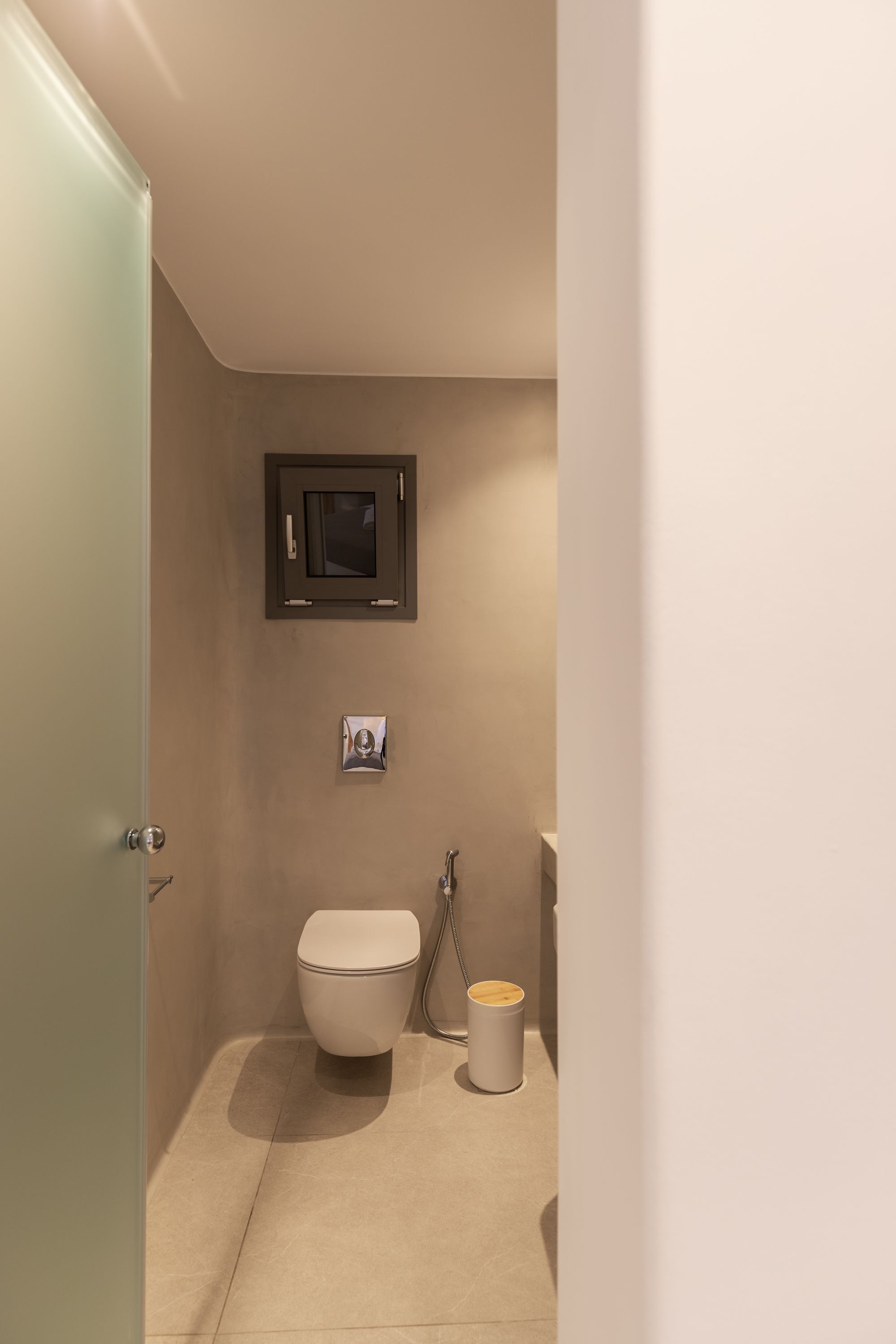 Sunset Hill Suites