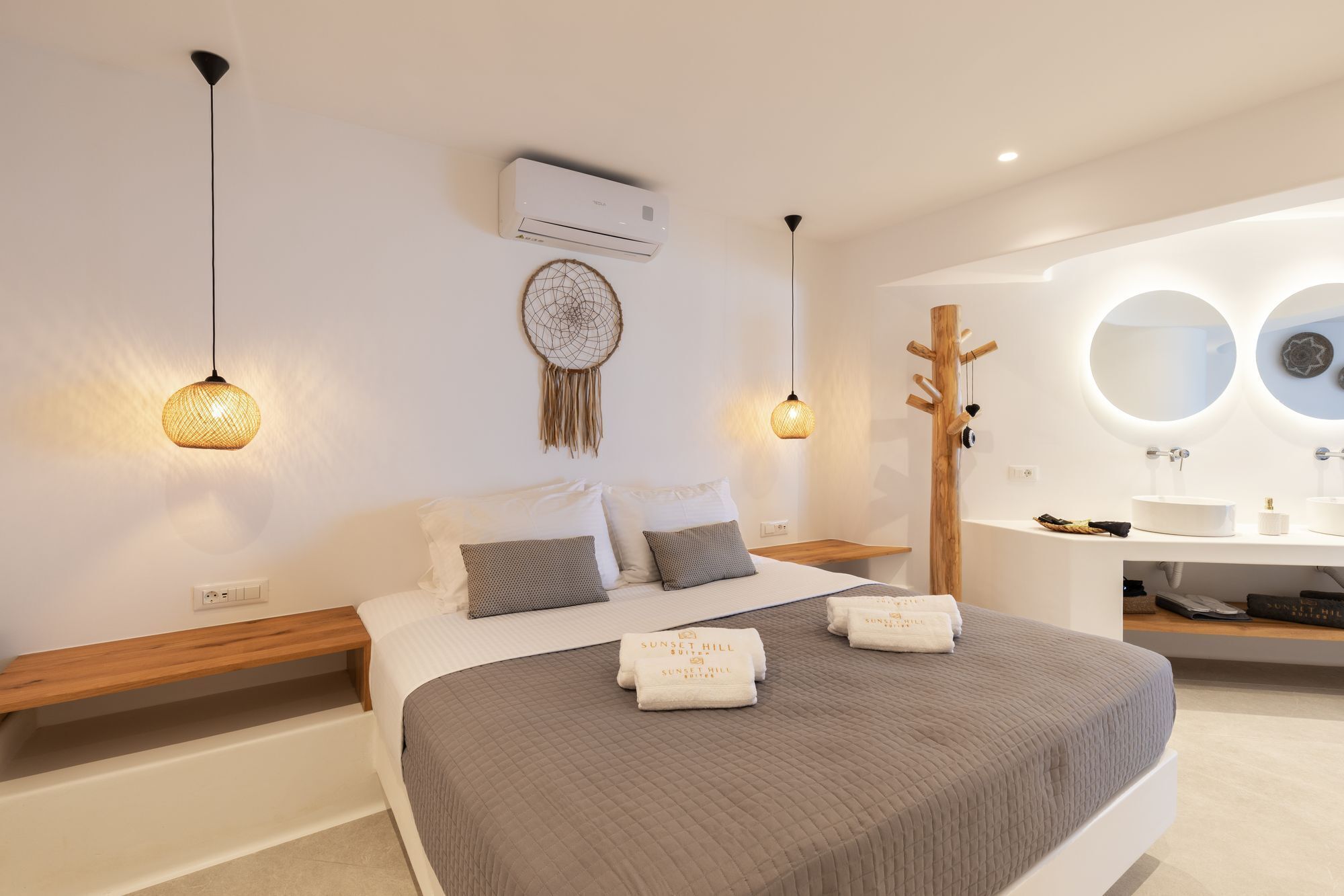 Sunset Hill Suites