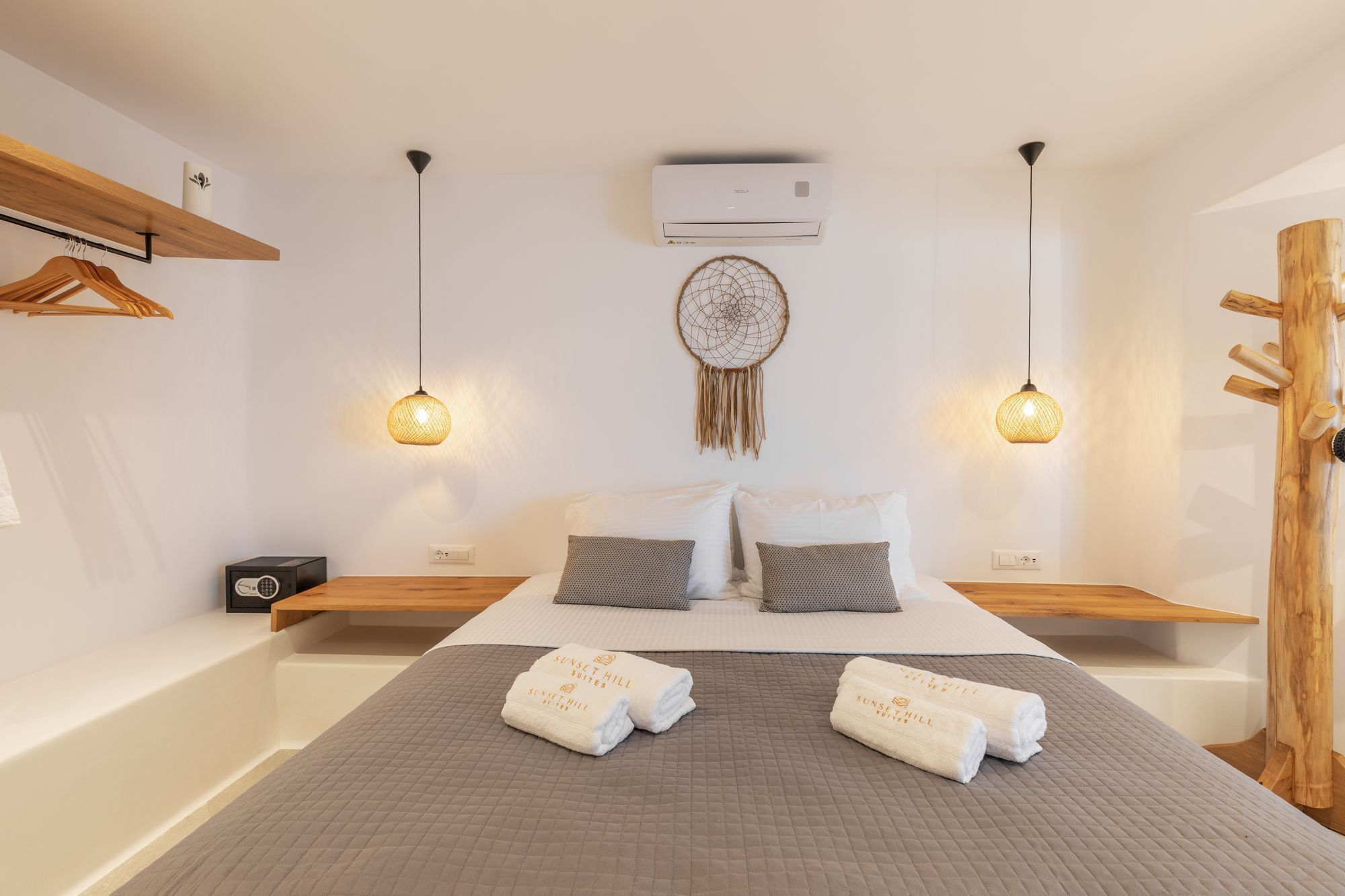 Sunset Hill Suites