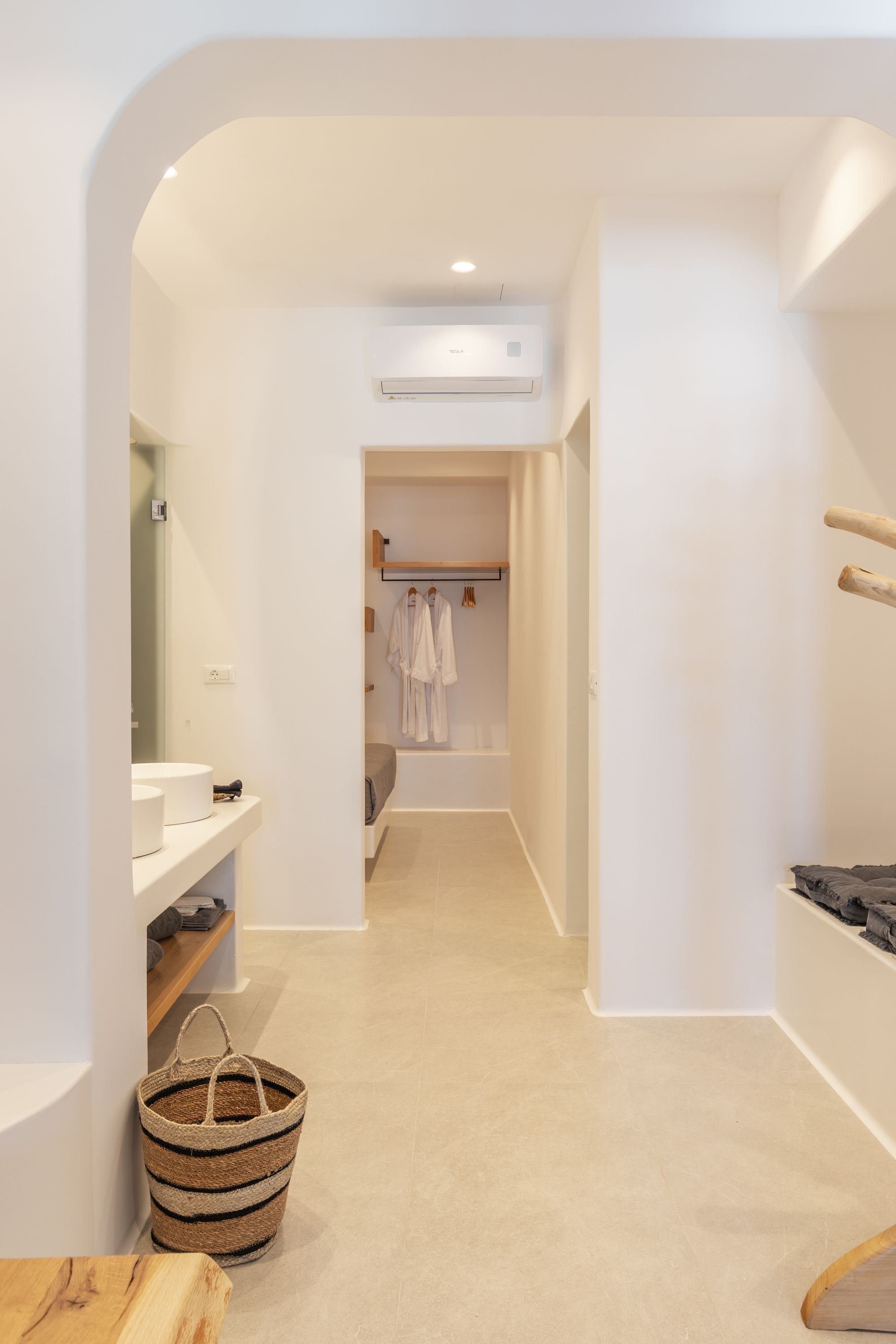 Sunset Hill Suites