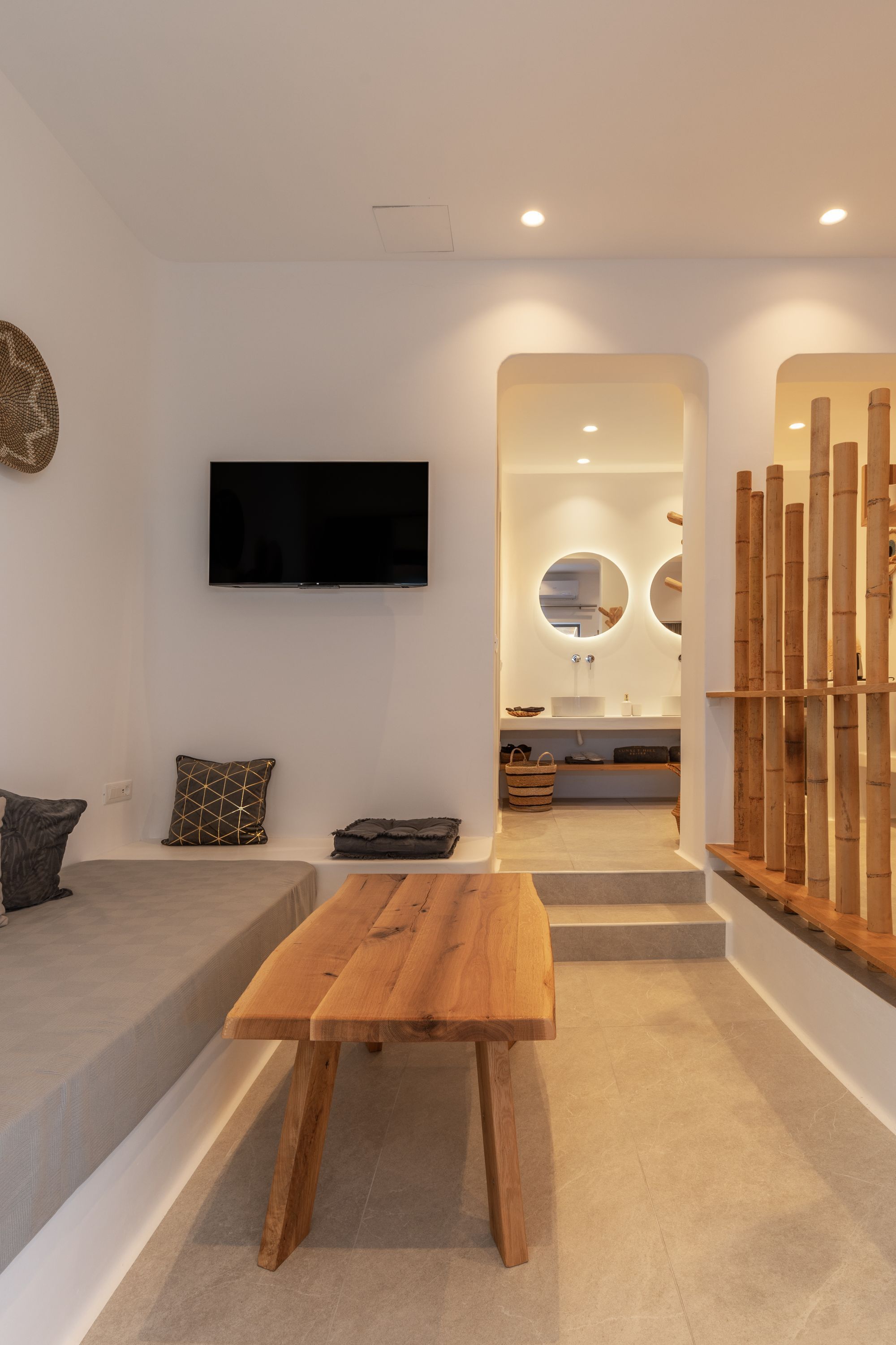 Sunset Hill Suites