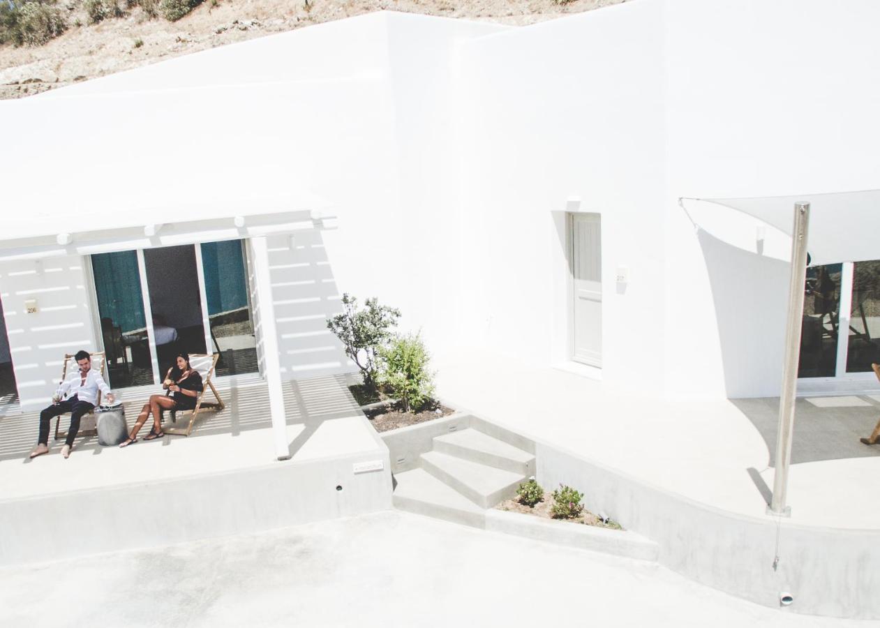 Super Paradise Suites