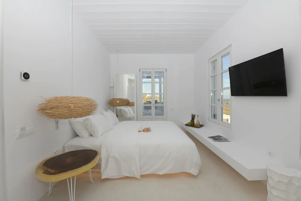 Ammonite Mykonos Private Suites