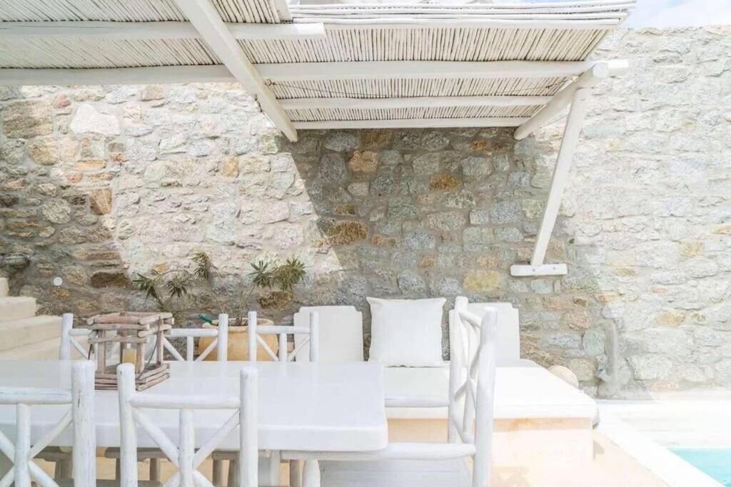 White Stone Mykonos