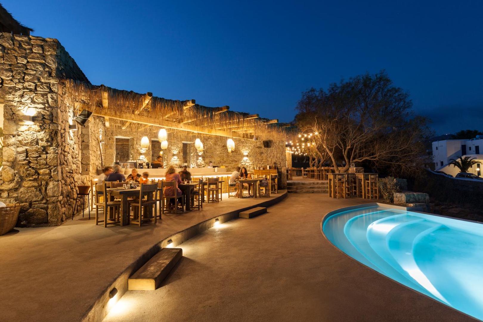 The Wild Hotel by Interni