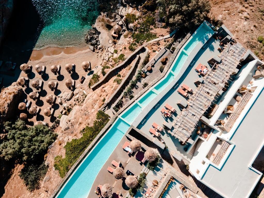 The Wild Hotel by Interni