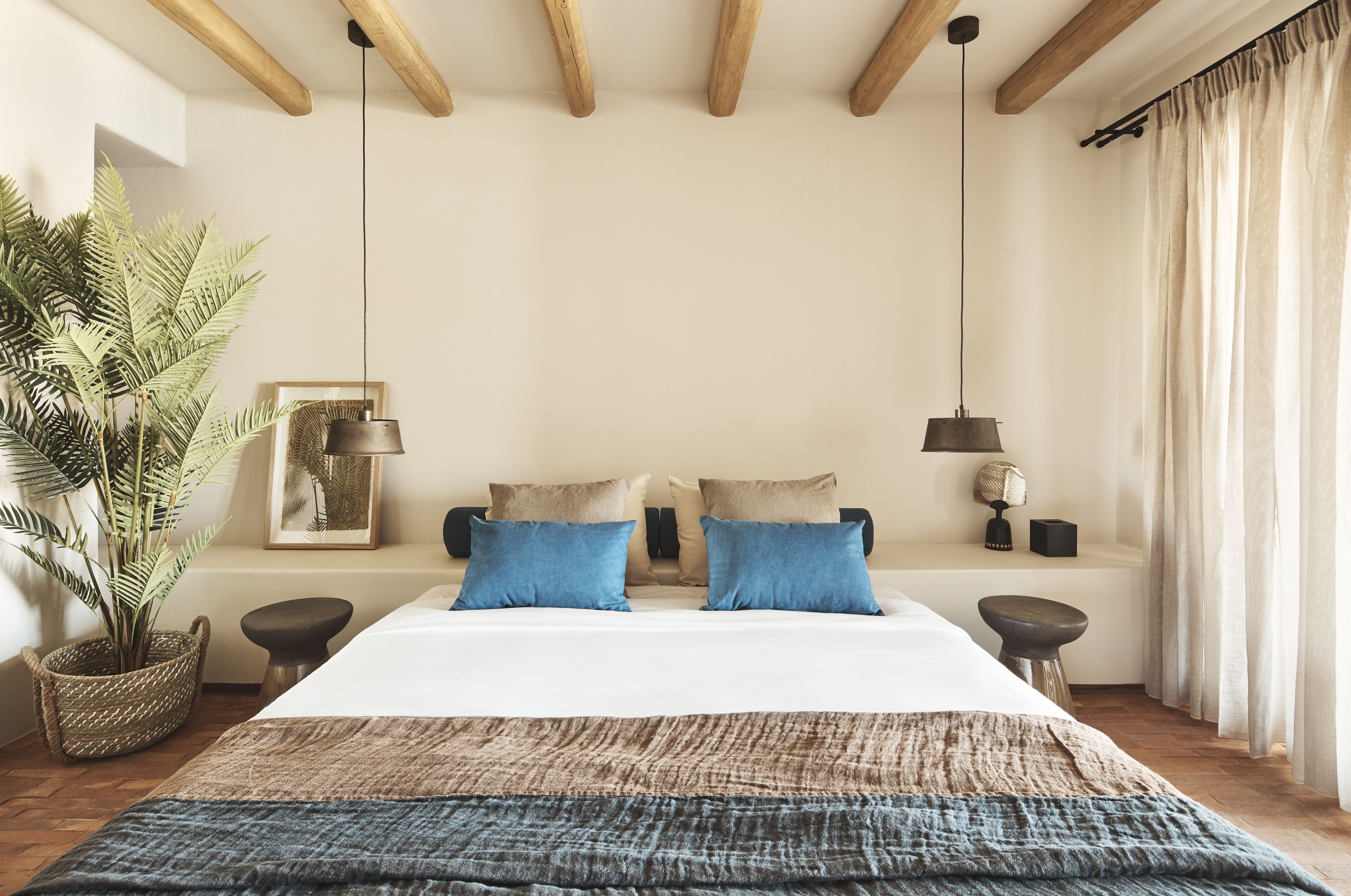 The Wild Hotel by Interni