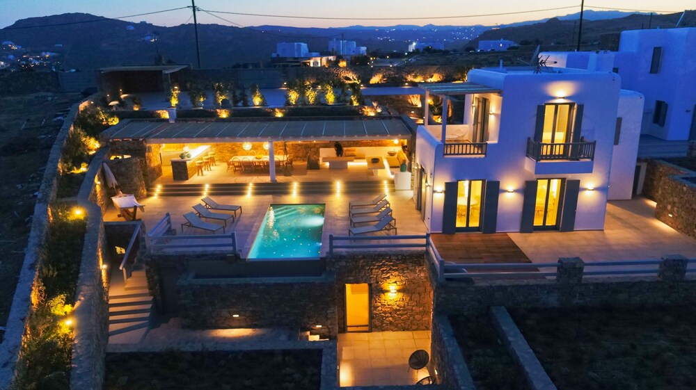 Villa Iakinthos - Mykonian Kazarte