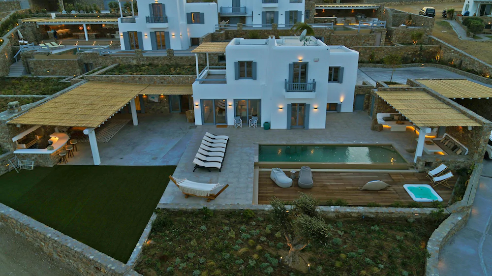 Villa Iakinthos - Mykonian Kazarte