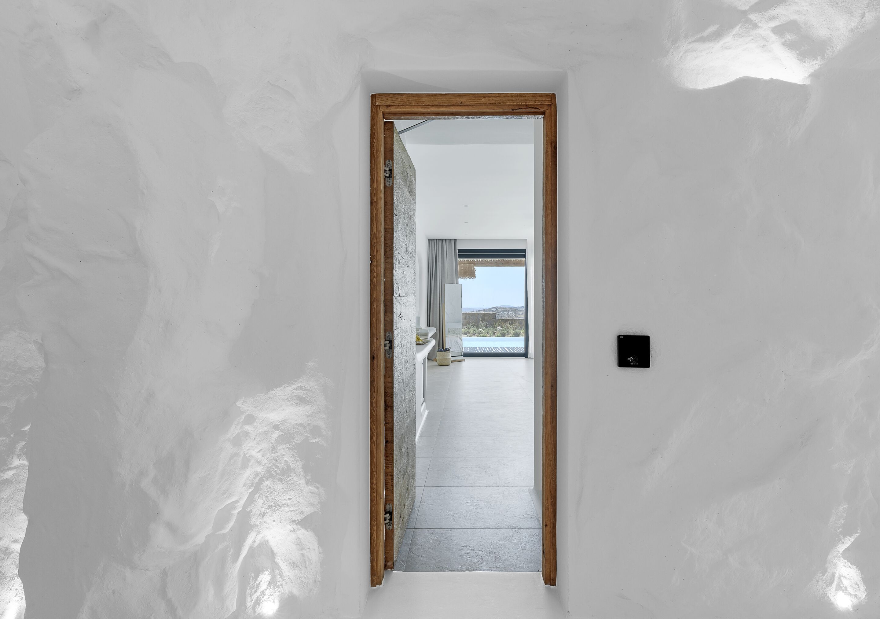 White Art Suites