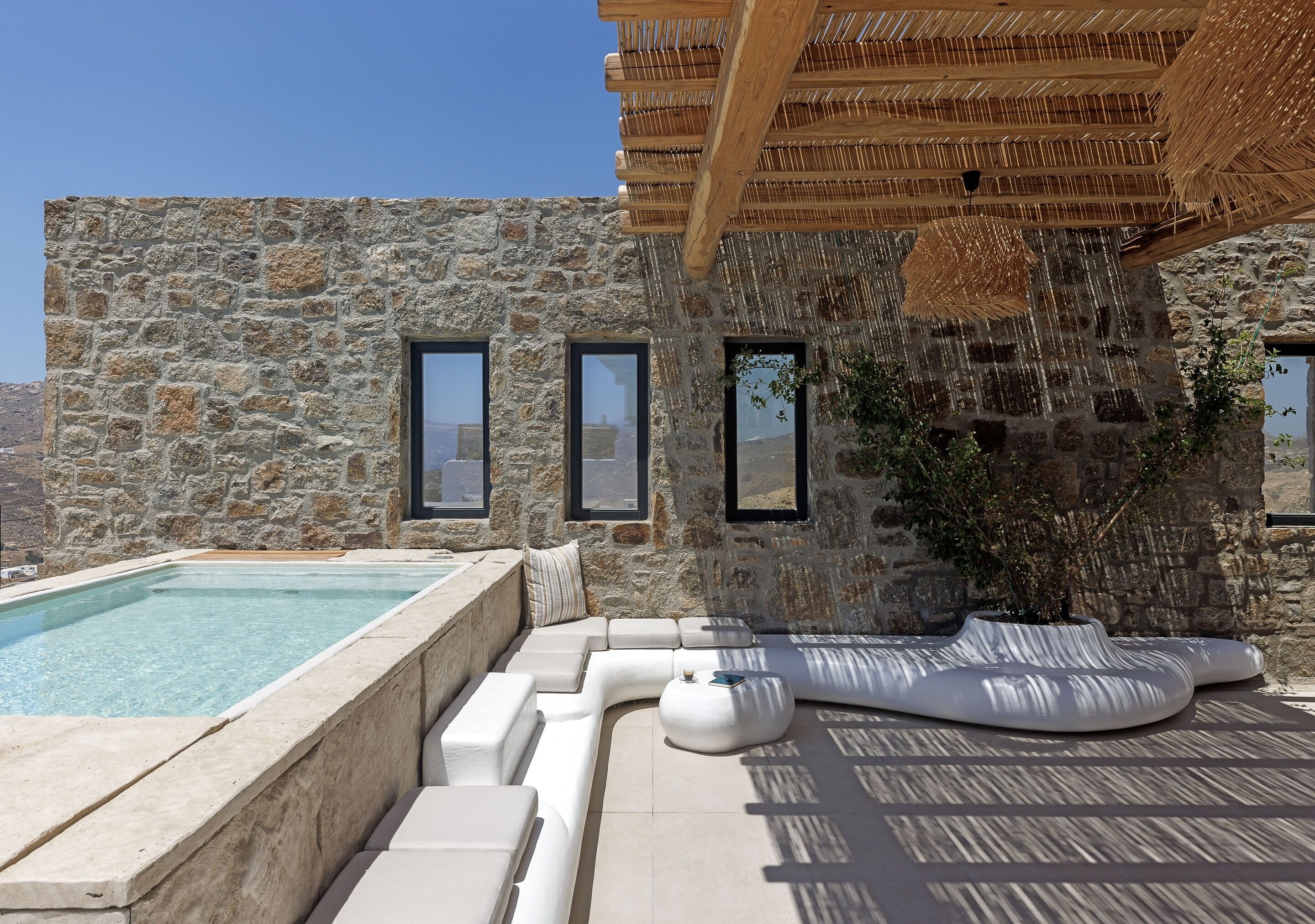 White Art Suites
