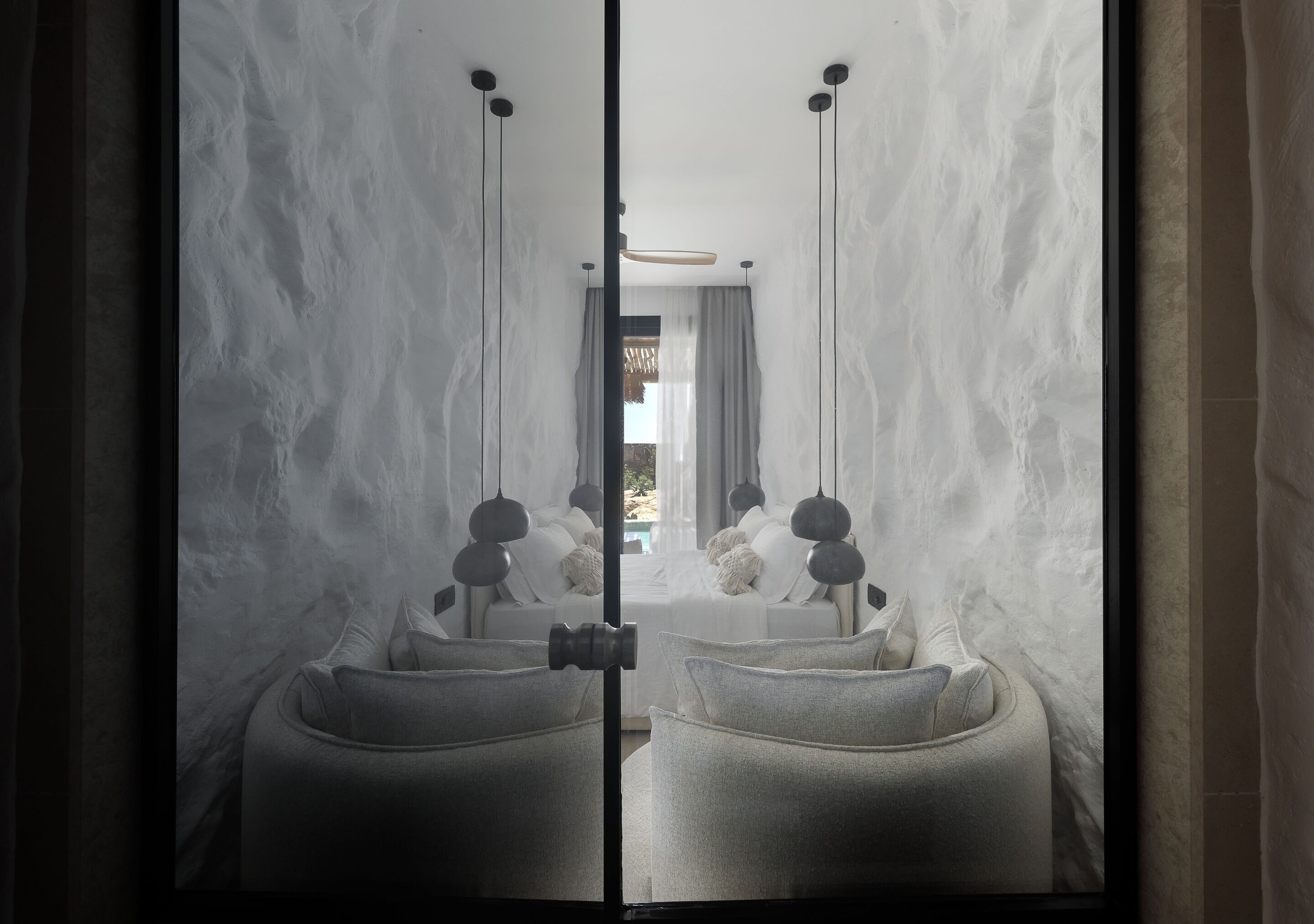 White Art Suites