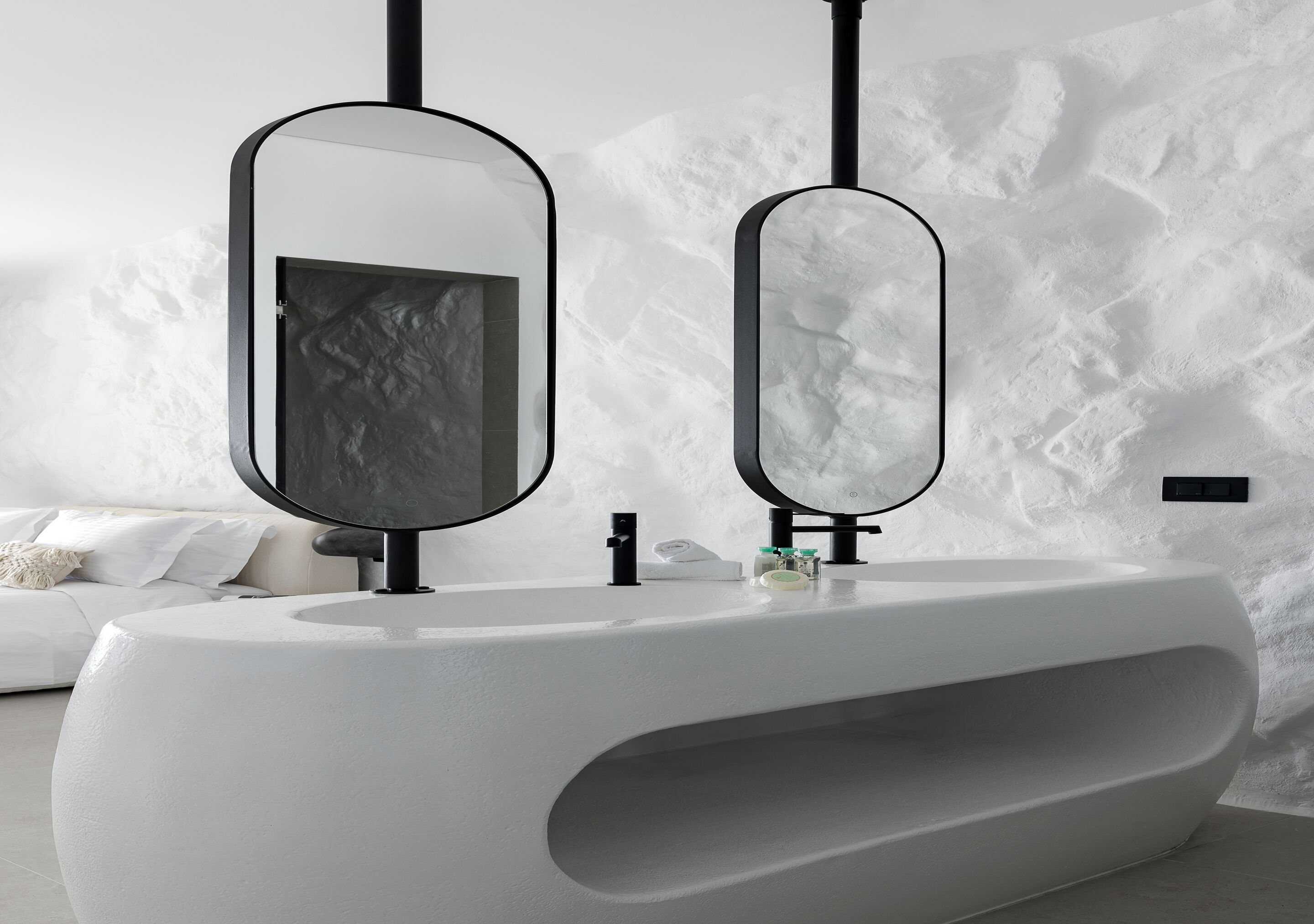 White Art Suites