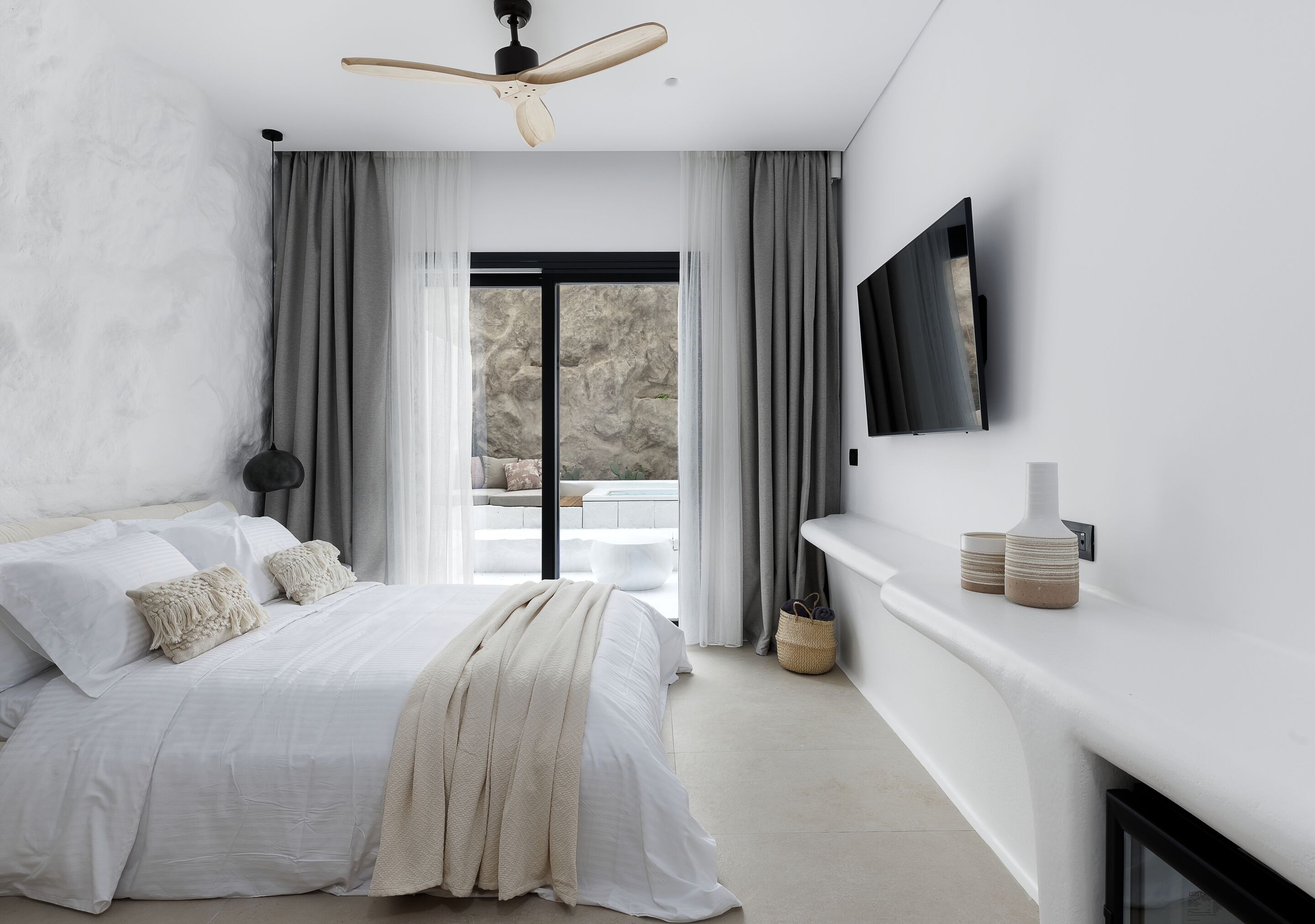 White Art Suites