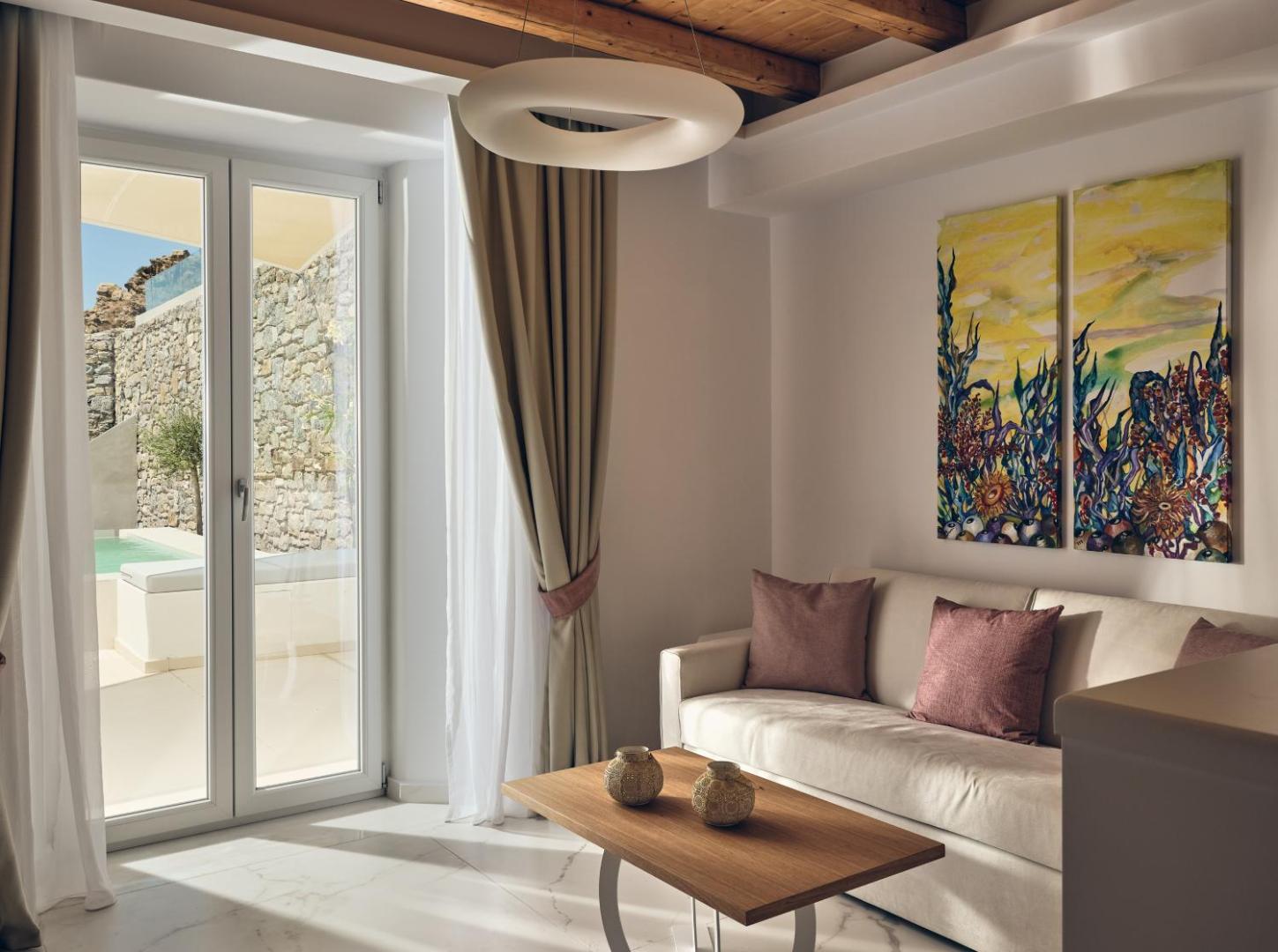 Arcs Boutique Villa Hotel