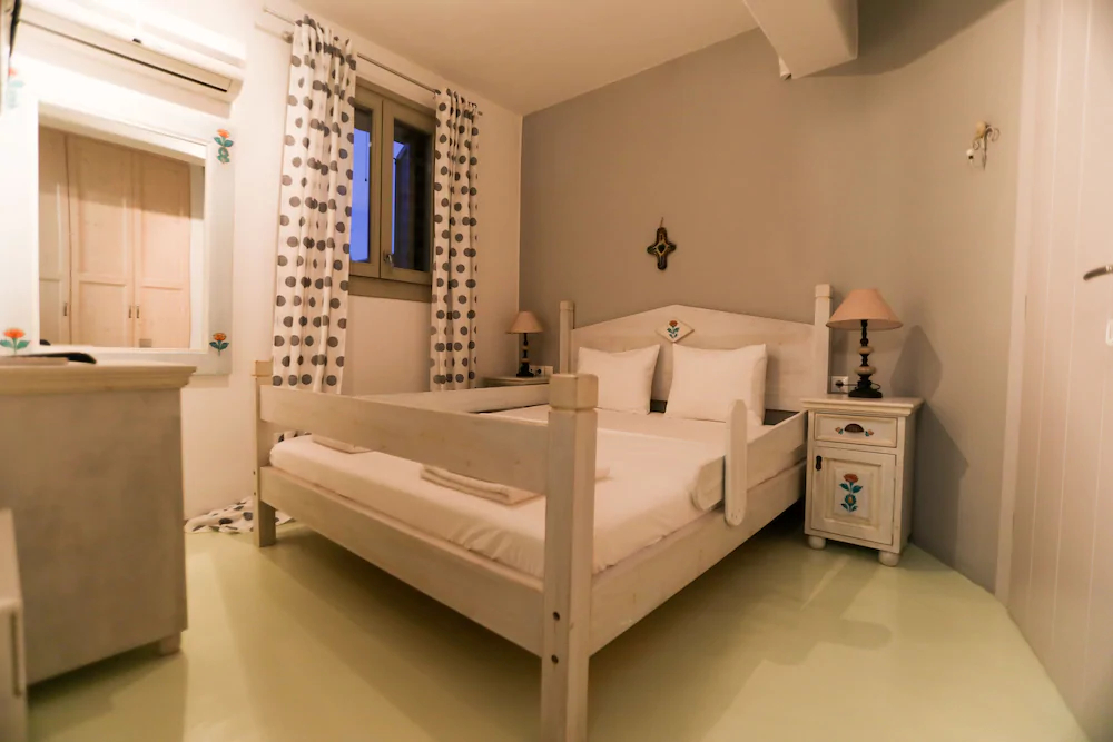 Avra House