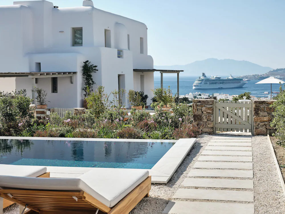 Belvedere Mykonos Hilltop Rooms & Suites