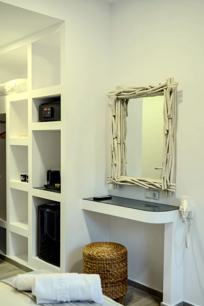 Dimele Rooms & Studios