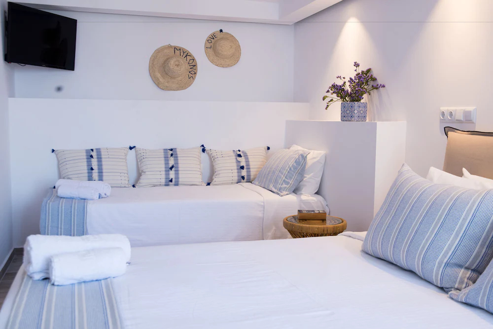 Dimele Rooms & Studios