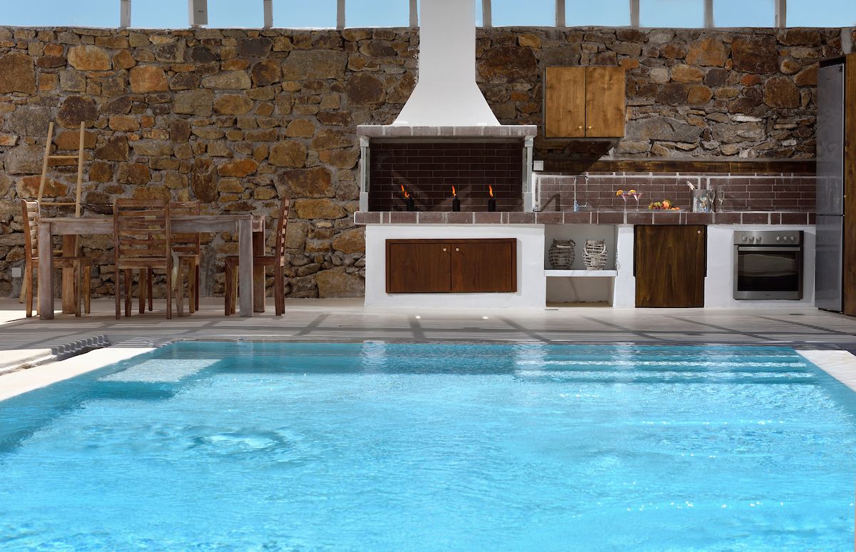 Elegant Villas & Suites